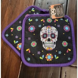 2 Sugar Skull / Day of the Dead Pot Holders Halloween Kitchen Decoration Purple